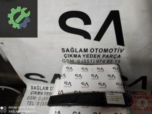 OEM8D0853290G AUDİ A4 99-01 ÇIKMA SAĞ ORTA DİREK DIŞ KAPLAMA