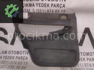 OEM;8D9867305 AUDİ A4 B5 KASA SOL ARKA KAPI DÖŞEMESİ