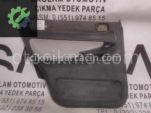 Audi A4 Kapı Döşemesi çıkma parça