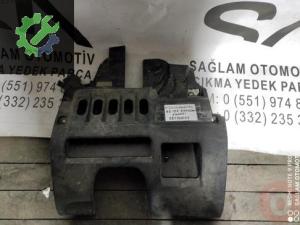 OEM;8E1863075 AUDİ A4 B6-B7 DİREKSİYON KAPAĞI