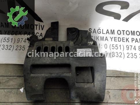 Audi A4 Direksiyon Kapak çıkma parça