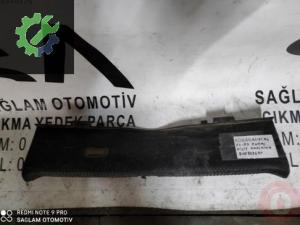 OEM;8H0863471 AUDİ A4 02-05 BAĞAJ KİLİT KAPLAMA