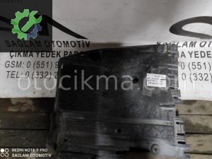 OEM;8K0825215G AUDİ A4 B8 SOL ZEMİN KORUYUCU