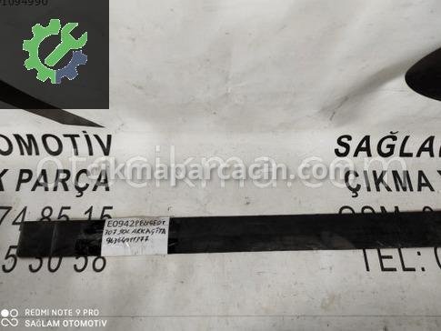 Peugeot 307 Kapı Bandı & Çıtası çıkma parça