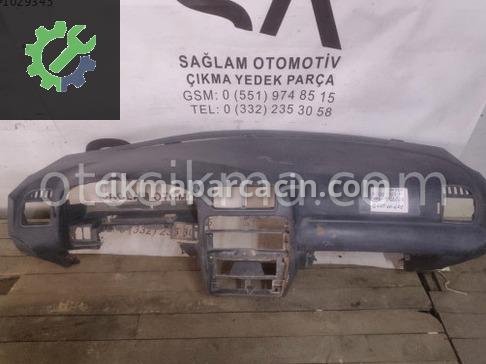 Mazda 323 Komple Torpido çıkma parça
