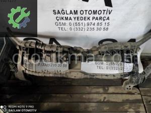 OEM:BK31-8B041-AG FORD CUSTOM ÖN PANEL 13-18