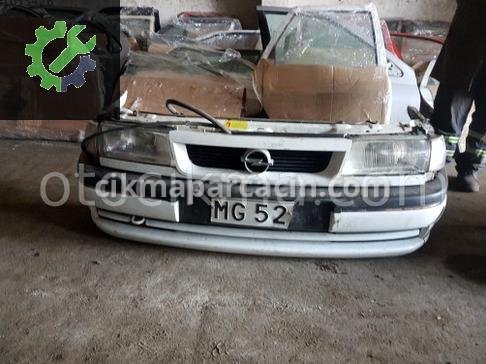 Opel Vectra Komple Ön çıkma parça
