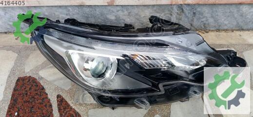 Peugeot Sağ Ön Far çıkma parça