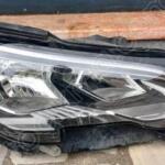 Peugeot 3008 sağ far | ÇIKMA PARÇA