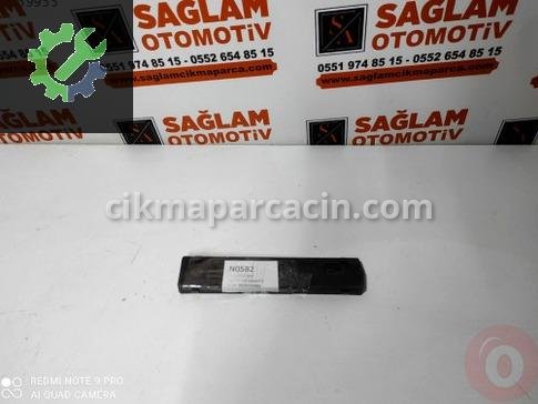 Peugeot 307 Radyatör Ayağı çıkma parça