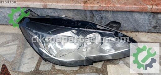 Peugeot 308 Sağ Ön Far çıkma parça