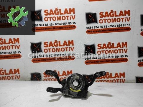 Porsche Macan Silecek Kolu çıkma parça
