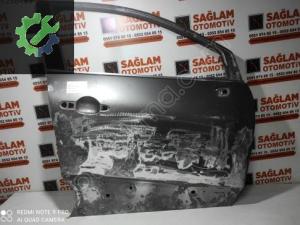 RENAULT CAPTUR 13-19 ÇIKMA SAĞ ÖN KAPI OEM: 801107161R