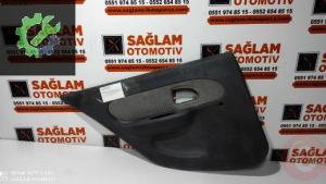 RENAULT CLİO-2 ÇIKMA SOL ARKA KAPI DÖŞEMESİ OEM; 7700411372G