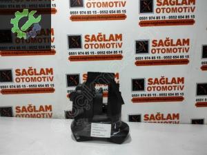 RENAULT CLİO-3 ÇIKMA DİREKSİYON ALT-ÜST KAPLAMASI OEM; 8200408027