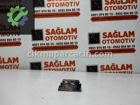 Renault Clio Flaşör Düğmesi çıkma parça