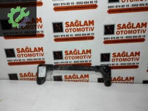 RENAULT CLİO-3 ÇIKMA RADYATÖR ALT TRAVERS OEM; 8200537434