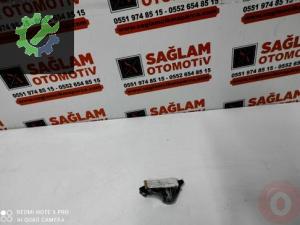 RENAULT FLUENCE SAĞ ÖN TAMPON BAĞLANTI BRAKETİ 620940009 OEM 620940009