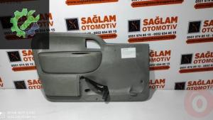 RENAULT KANGO 97-07 SOL ÖN KAPI DÖŞEMESİ OEM; 8200357815