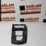 RENAULT MEGANE-2 2006 ORTA VİTES KAPLAMASI OEM; 82000183013