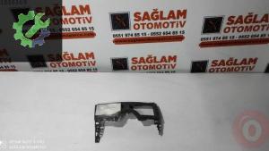 RENAULT MEGANE-2 ÇIKMA HAVALANDIRMA ÇERÇEVESİ