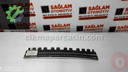 Renault Megane Tampon Izgarası çıkma parça