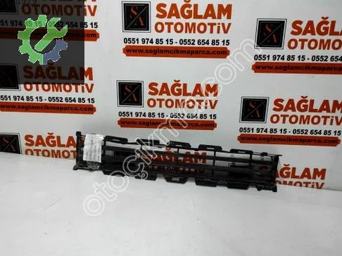 Renault Megane Tampon Izgarası çıkma parça