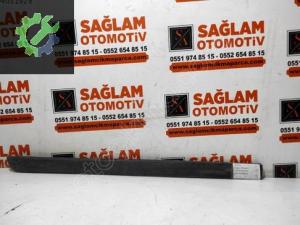 RENAULT MEGANE-2 ÇIKMA SAĞ ÖN KAPI ÇİTASI OEM; 8200648661