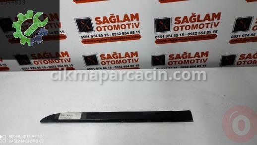 Renault Megane Kapı Bandı & Çıtası çıkma parça