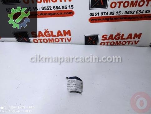 Renault Megane Çeki Demir Kapağı çıkma parça