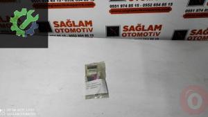 RENAULT MEGANE-3 ÇIKMA SAĞ FAR YIKAMA KAPAĞI OEM; 286020441R