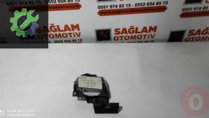 RENAULT MODUS ÇIKMA SOL SİS FAR YUVASI OEM; 8200259251