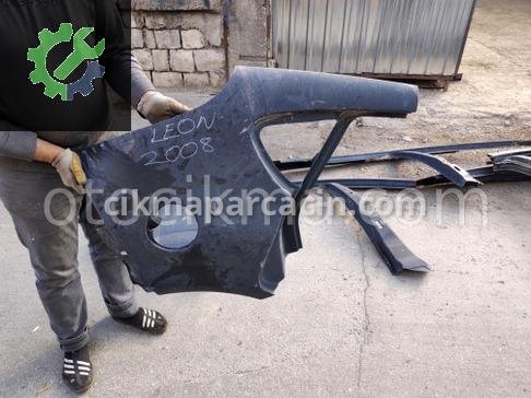 Seat Leon Arka Çamurluk çıkma parça