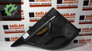 SKODA OCTAVİA 09-13 SOL ARKA KAPI DÖŞEMESİ OEM;1Z5867211
