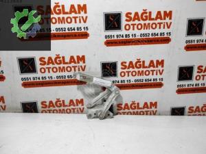 SKODA SUPER-B 15-19 ÇIKMA SOL KAPUT MENTEŞESİ OEM; 3V0823301