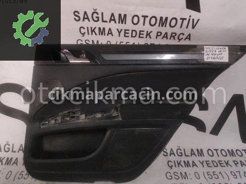 Skoda Superb Kapı Döşemesi çıkma parça