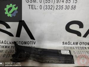 TOTOTA AVENSİS ÇIKMA SAĞ CAM ÖNÜ IZGARASI OEM: 55781-05050
