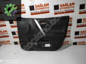 TOYOTA AURİS E18 12-18 ÇIKMA SAĞÖN KAPI DÖŞEMESİ 67777-02300