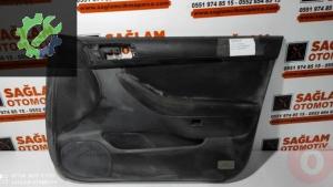 TOYOTA AVENSİS ÇIKMA SAĞ ÖN KAPI DÖŞEMESİ OEM; 81240-05041