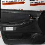TOYOTA COROLLA 01-07 SOL ÖN KAPI DÖŞEMESİ OEM; 67778-02130