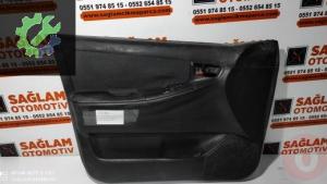 TOYOTA COROLLA 01-07 SOL ÖN KAPI DÖŞEMESİ OEM; 67778-02130