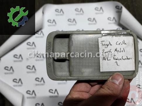 Toyota Corolla Tavan Lambası çıkma parça