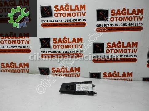 Toyota Corolla Cam Düğmesi çıkma parça