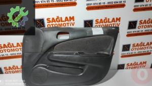 TOYOTA COROLLA ÇIKMA SAĞ ÖN KAPI DÖŞEMESİ OEM; 6777702050