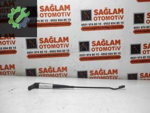 TRANSİT V184-V347 ÇIKMA SAĞ ÖN CAM SİLECEK KOLU YC15-17526-BA