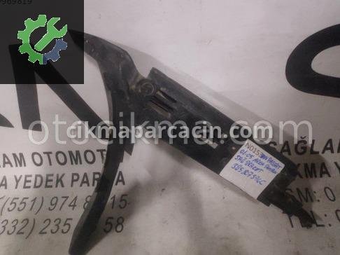 Volkswagen Passat Tampon Braketi çıkma parça