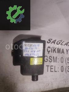 VOLVO S80 – V70 99 -… HAVA FİLTRE KUTUSU ÜST OEM; 0946972