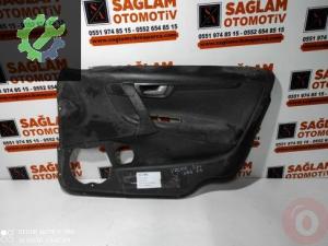 VOLVO XC70 00-07 ÇIKMA SAĞ ÖN KAPI DÖŞEMESİ OEM; 30634566