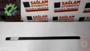 VW CADDY 04-11 ÇIKMA SAĞ ÖN KAPI ÇİTASI OEM; 2K0853516