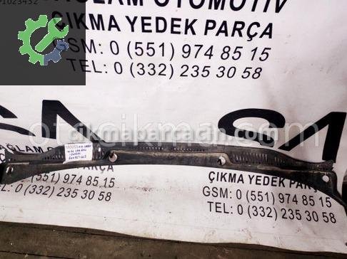 Volkswagen Caddy Ön Cam Izgarası çıkma parça